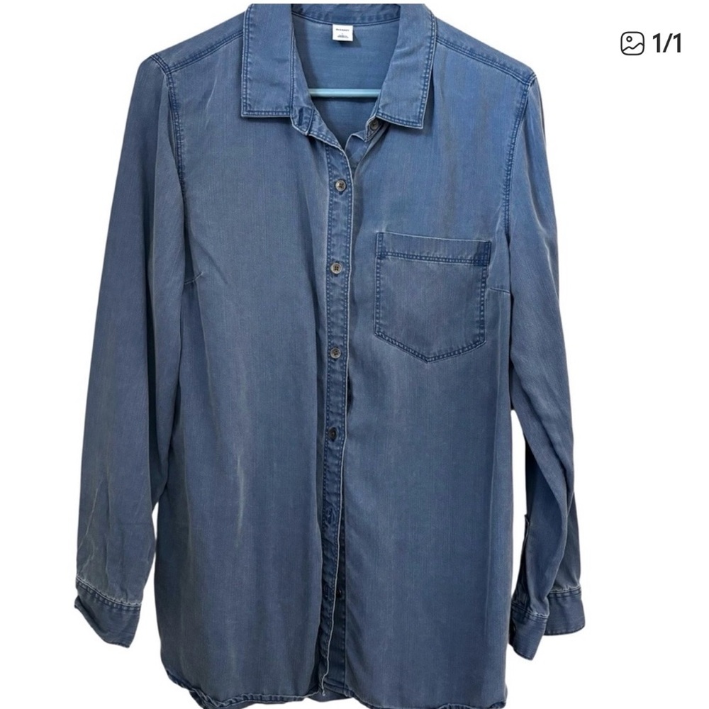 Old Navy Blue Button-Down Denim-Style Shirt